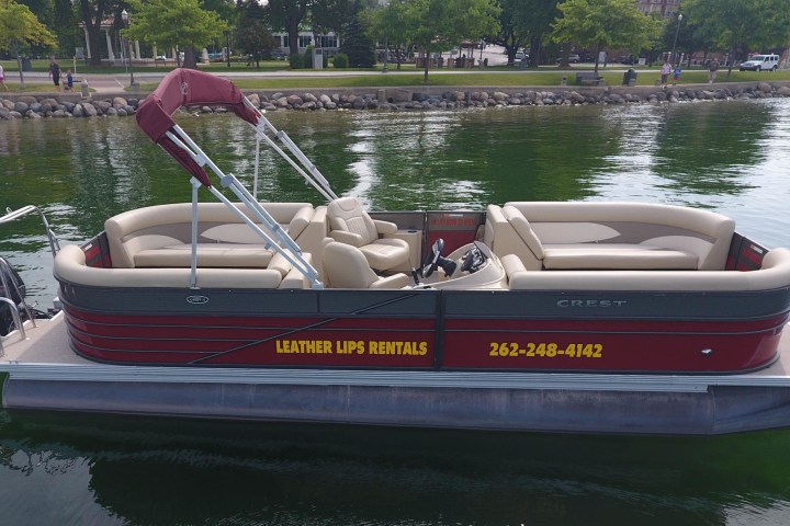 a small boat in a body of water